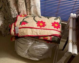 Antique American tulip quilt