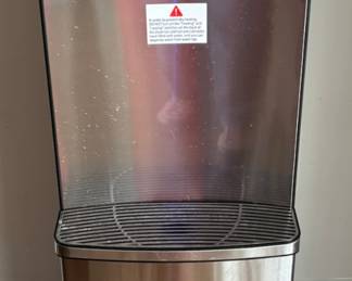 21. Brio Water Dispenser