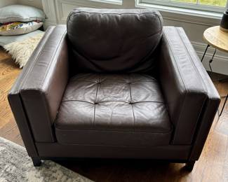 14. Pair of Brown Leather Club Chairs (40" x 35" x 32")