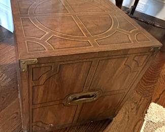 32. Decorative Cube (16" x 16" x 17")