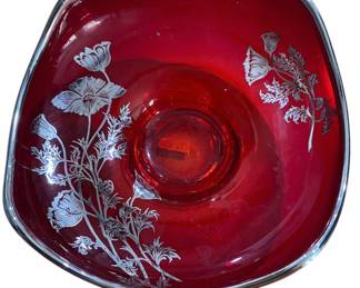 Viking Glass Epic 6602 Ruby Bowl 
