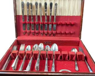 62 Piece Anti Tarnish Dinnerware