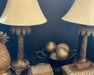 Some pineapple decor and more