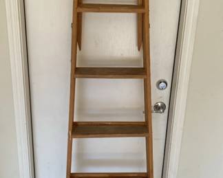6 Foot Wooden Ladder