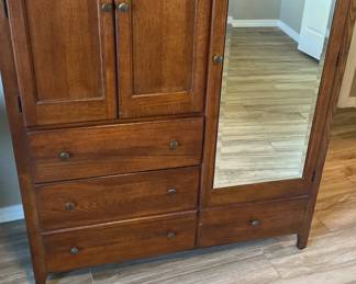 06 Thomasville Armoire With Mirror