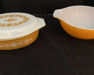 Two Vintage Pyrex Colored Dishes