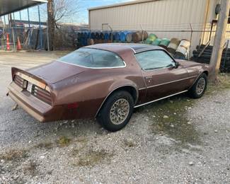 This 1978 Pontiac Firebird Formula has factory T-Tops and a Pontiac 400 engine