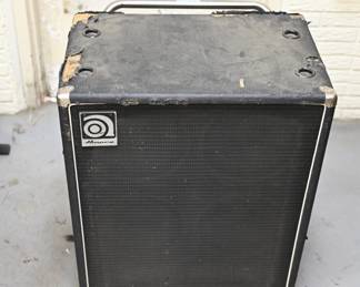 Ampeg 410 HLF speaker cabinet