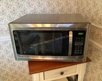 Magic Chef microwave