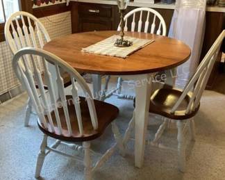 Dining table & chairs