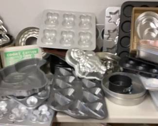 Baking Molds Cookie Cutters Bundt Pans