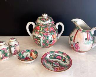 Vintage Chinese Sugar Bowl, Salt Pepper Shakers,Chinese Rose Medallion Creamer Porcelain Bowls
