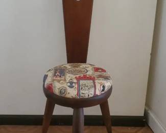 3 Legged Frech Country Heart Stool