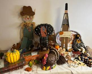 Vintage Fall Thanksgiving Decor