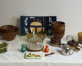 Wood, Ceramic and Glass Variety