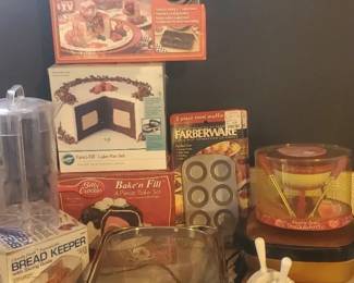 Cake Bakin, Pizza Eatin, Chocoate Fondue Mystery Lot