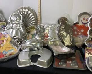 Baking Cake Forms Various Holiday