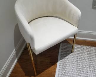 Accent chair