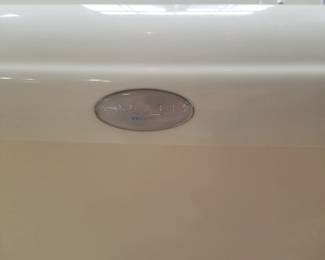 Quality whirlpool soaking tub