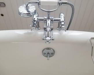 Bathtub hardware