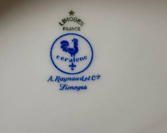 Limoge 4 (5) piece place settings of Raynaud Ceralene Anneau d'Or, Thick Gold Band: Dinner Plate, salad. dessert, cup and saucer