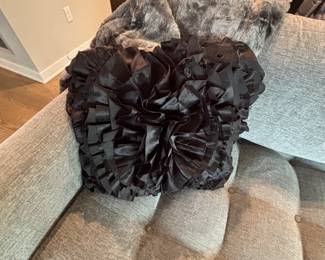 Decorative pillows and throw