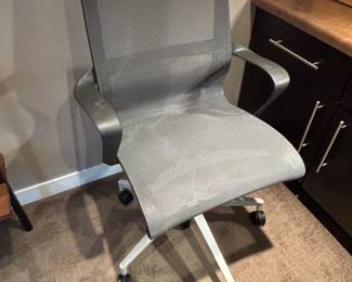 Herman Miller office chair (2)