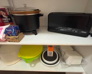 Crockpot  and toaster