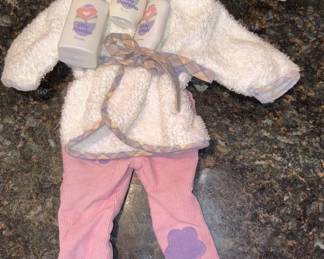 American Girl Itty Bitty Bath Time & Books!
