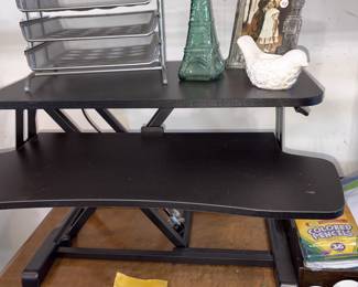 VIVO #V000K Desk Riser!