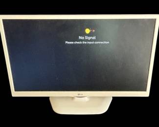 24 LG HD 1080p Smart LED TV