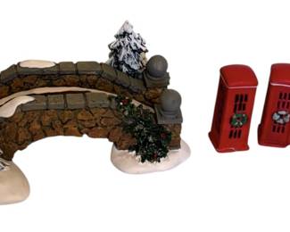 Dept 56 Stone Footbridge Phone Booths