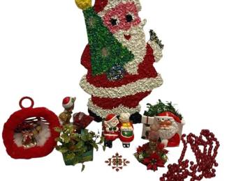 Plastic Popcorn Santa, Mr. Mrs. Claus Salt Pepper Shakers, More