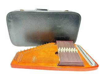 Oscar Schmidt Autoharp With Case