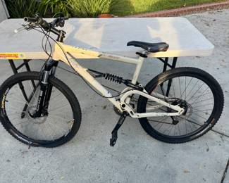 Pistol 1 Mountain Bike