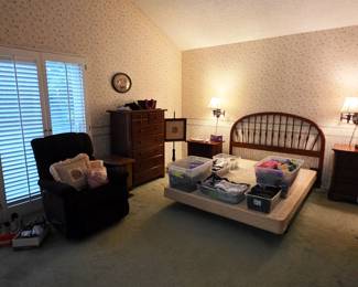 Thomasville bedroom furniture