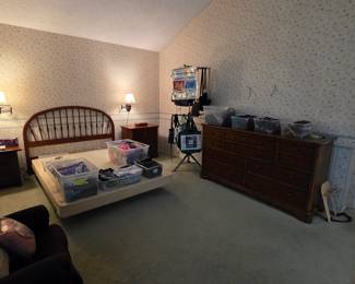 Thomasville bedroom furniture