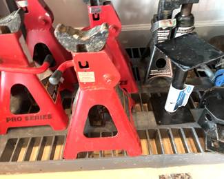 jack stands