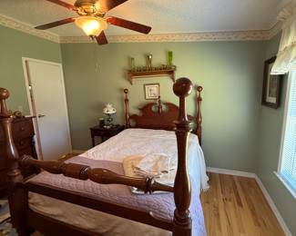 Full size 4 poster Antique Cherry Bed