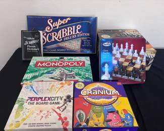 Games Chess, Scrabble, Cranium, Perplexity, Rummikub