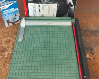 Paper Cutter Fan W Blowup Cushion