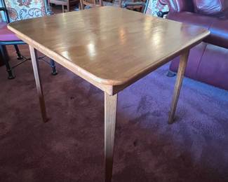 Square Wooden Table Stakmore