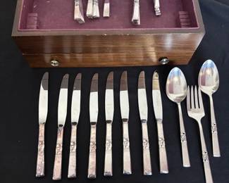 Vintage Oneida Community Morningstar 51pc Silver Plate Utensils
