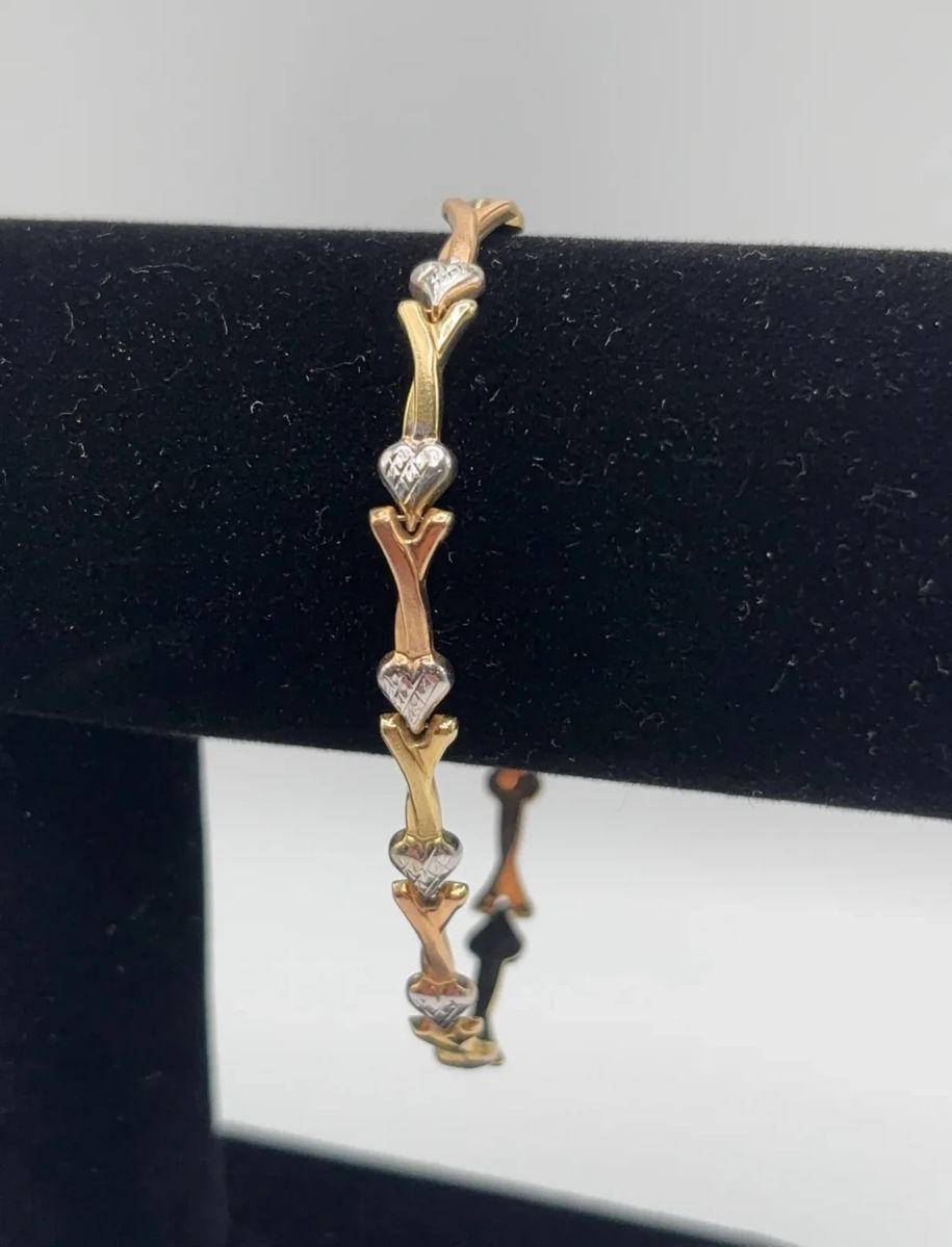  001 14K 7.25 Gold Bracelet