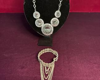010 Dazzling Necklace, Bracelet And Earrings