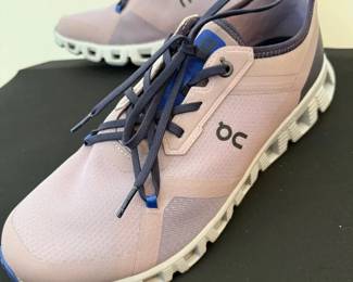 On Cloud Size 11 Womens Lavender Running Shoes