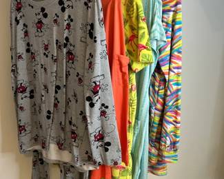 5 2pc Womens Lounging Attire