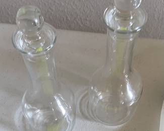 Oil & vinegar glass containers 