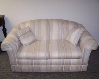 STRIPED LOVESEAT