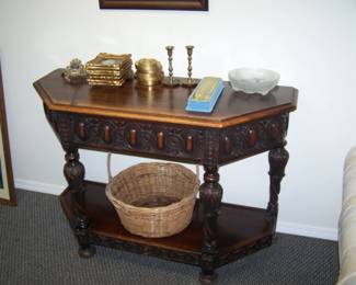 JACOBEAN-STYLE CONSOLE & SMALLS